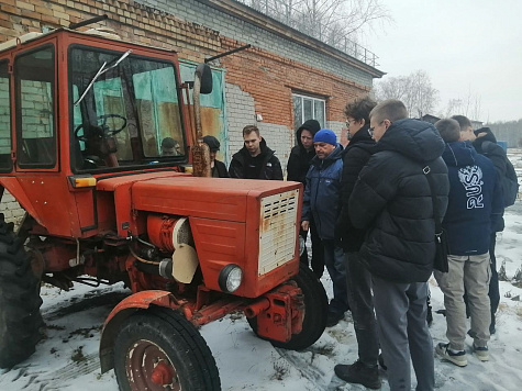 Бойцы студотряда «Жизнь» успешно сдали зачеты и приступили к производственному обучению