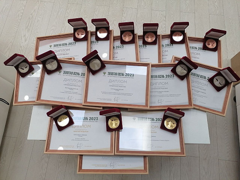 Шестнадцать медалей привезли ученые ГАУ Северного Зауралья с юбилейной агропромышленной выставки «Золотая осень»